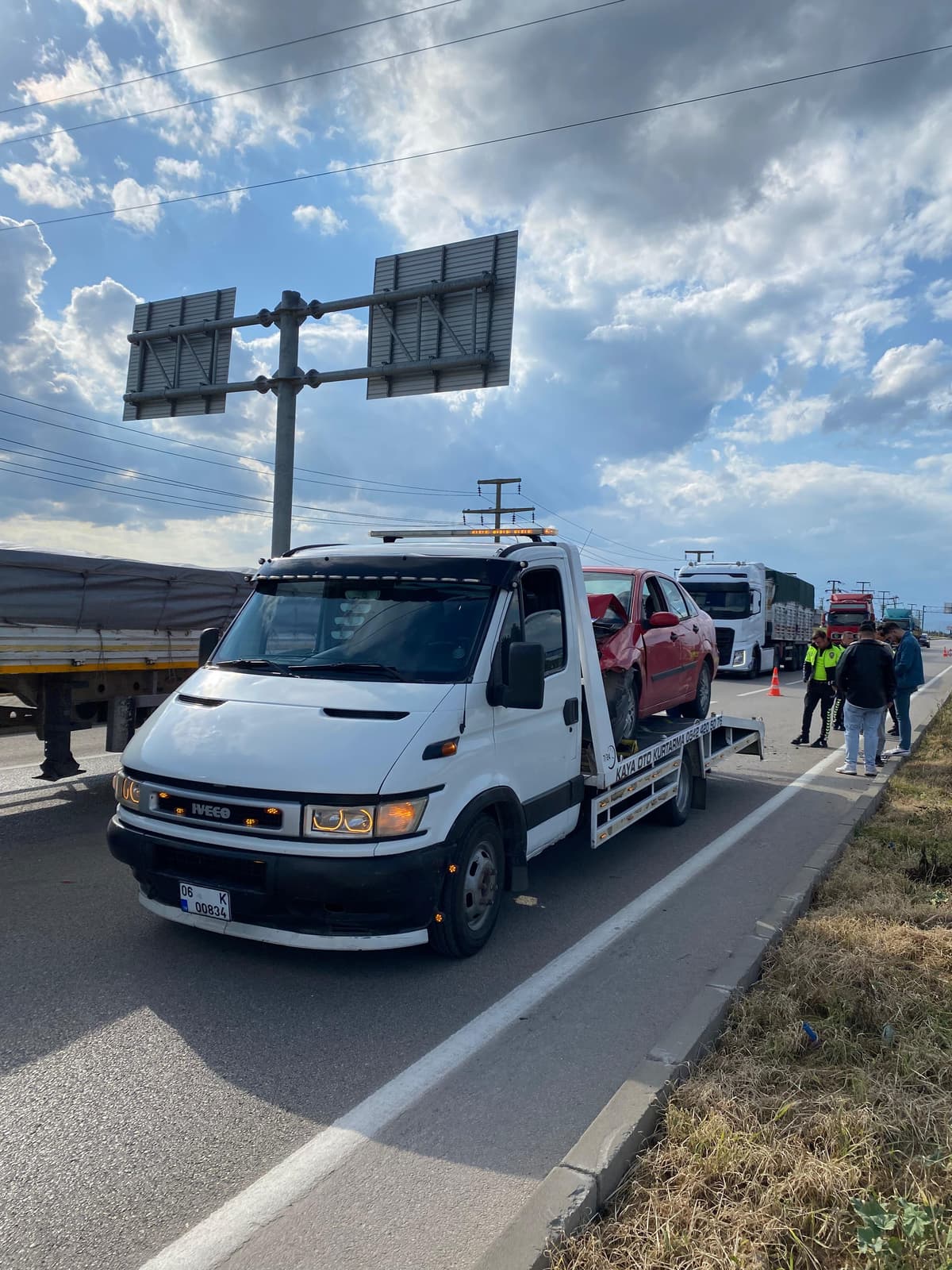 Kaza sonrası çekici hizmeti